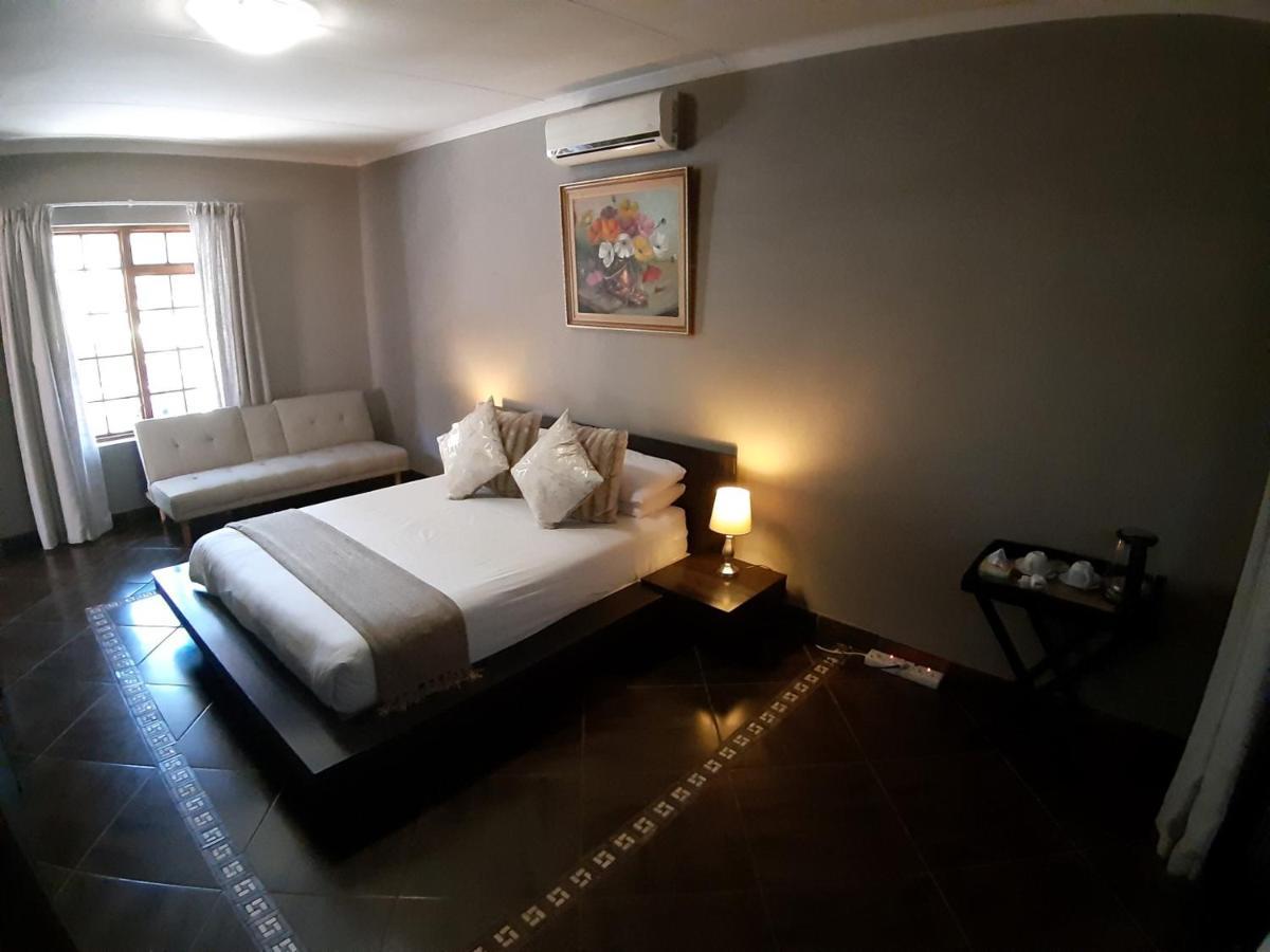 Tapologo Bed & Breakfast Zeerust