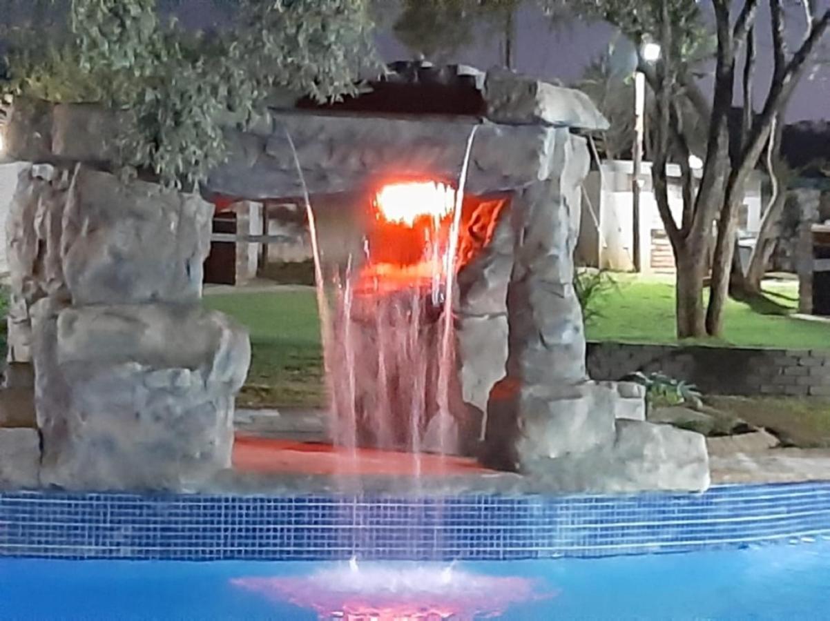 Tapologo Bed & Breakfast Zeerust